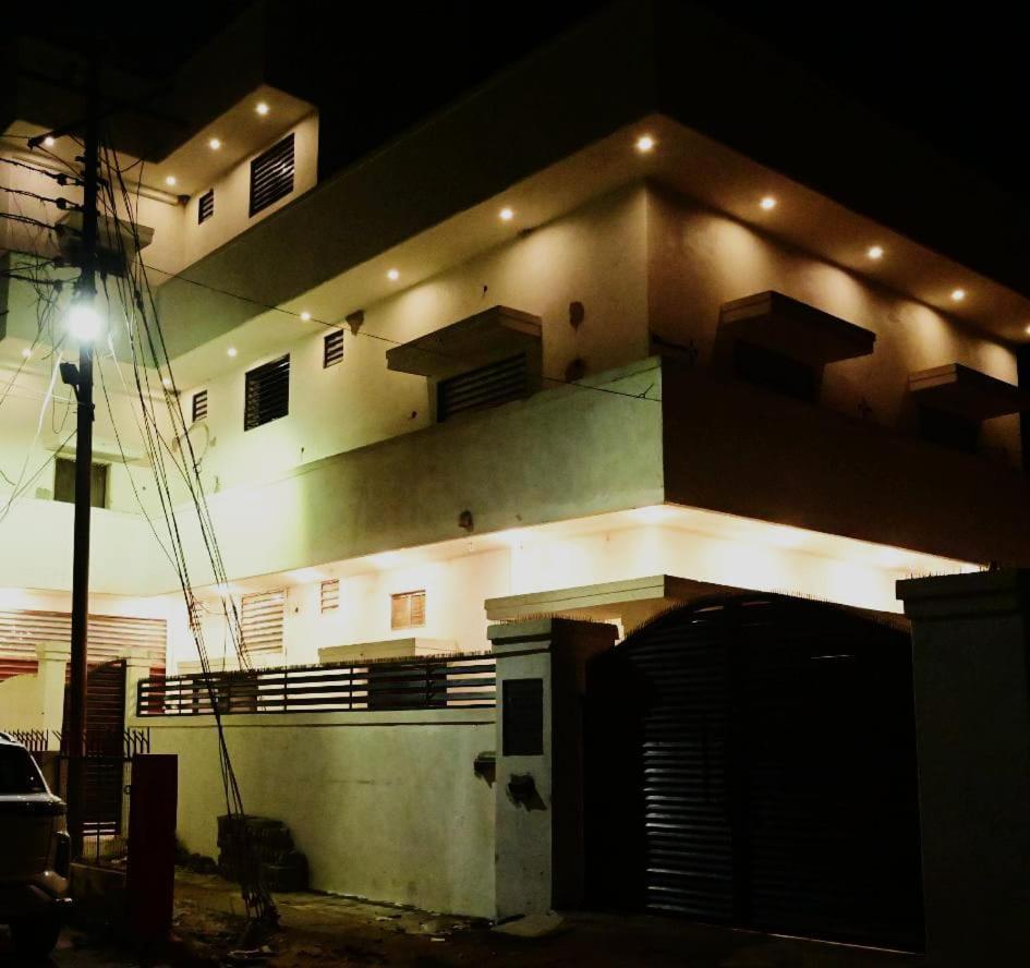 Hotel Sri Ram Lalla International Ayodhya Exterior foto