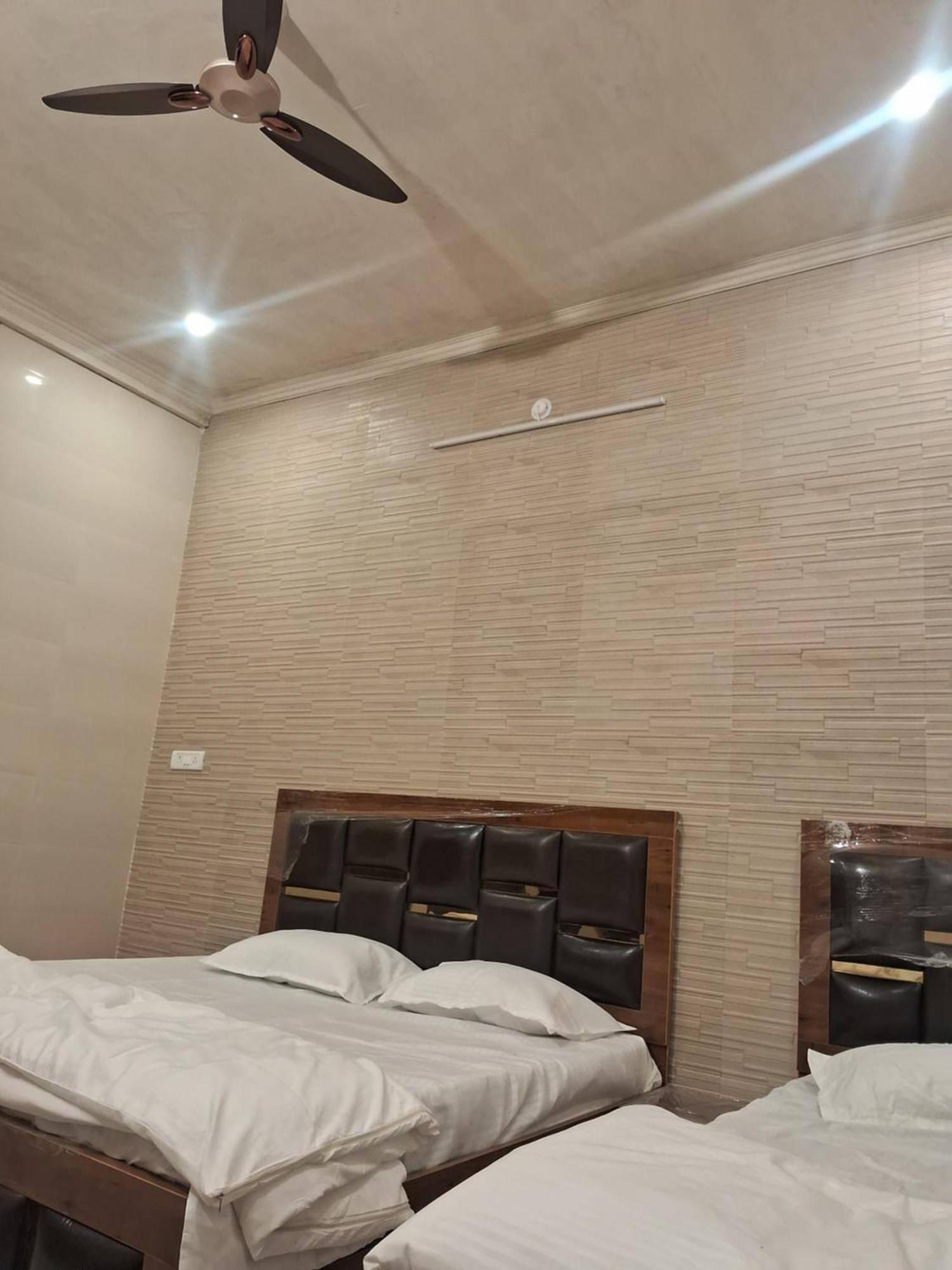Hotel Sri Ram Lalla International Ayodhya Exterior foto